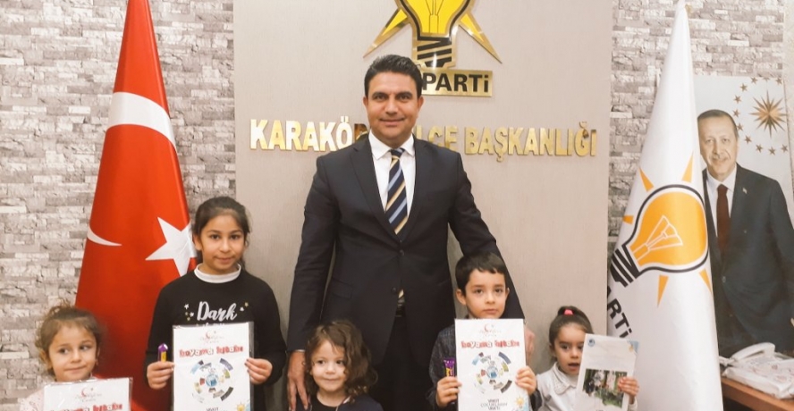 Ak Parti Karaköprü İlçe Başkanlık koltuğu çocuklara emanet